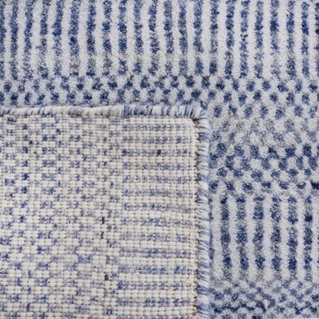 Safavieh 6 x 6 ft. Mirage Hand Loomed Round Area Rug, Blue & Ivory MIR125M-6R